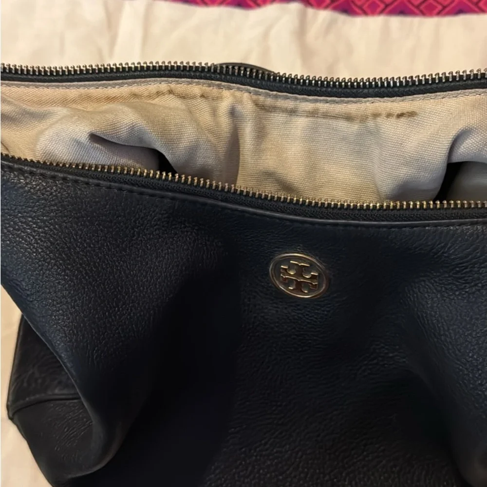 Tory Burch Pebbled Leather Hobo Bag Black
